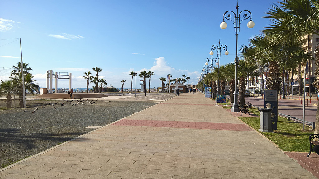 Finikudes Larnaka