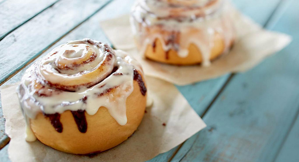 Cinnabon pecivo Kipar