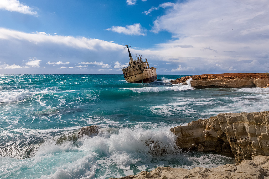 Brod EDRO III Pafos Kipar